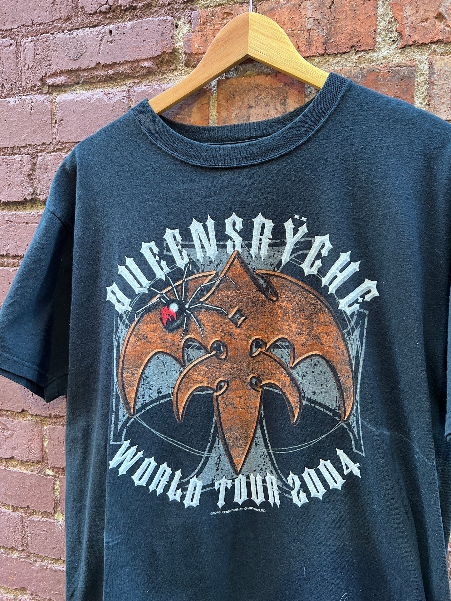 Queensrÿche 2004 World Tour T-Shirt - Size Large