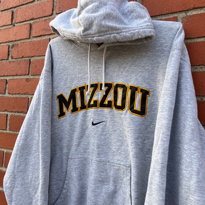 University of Missouri x Nike Center Swoosh Hoodie sweater Sz Med Vtg y2k Mizzou