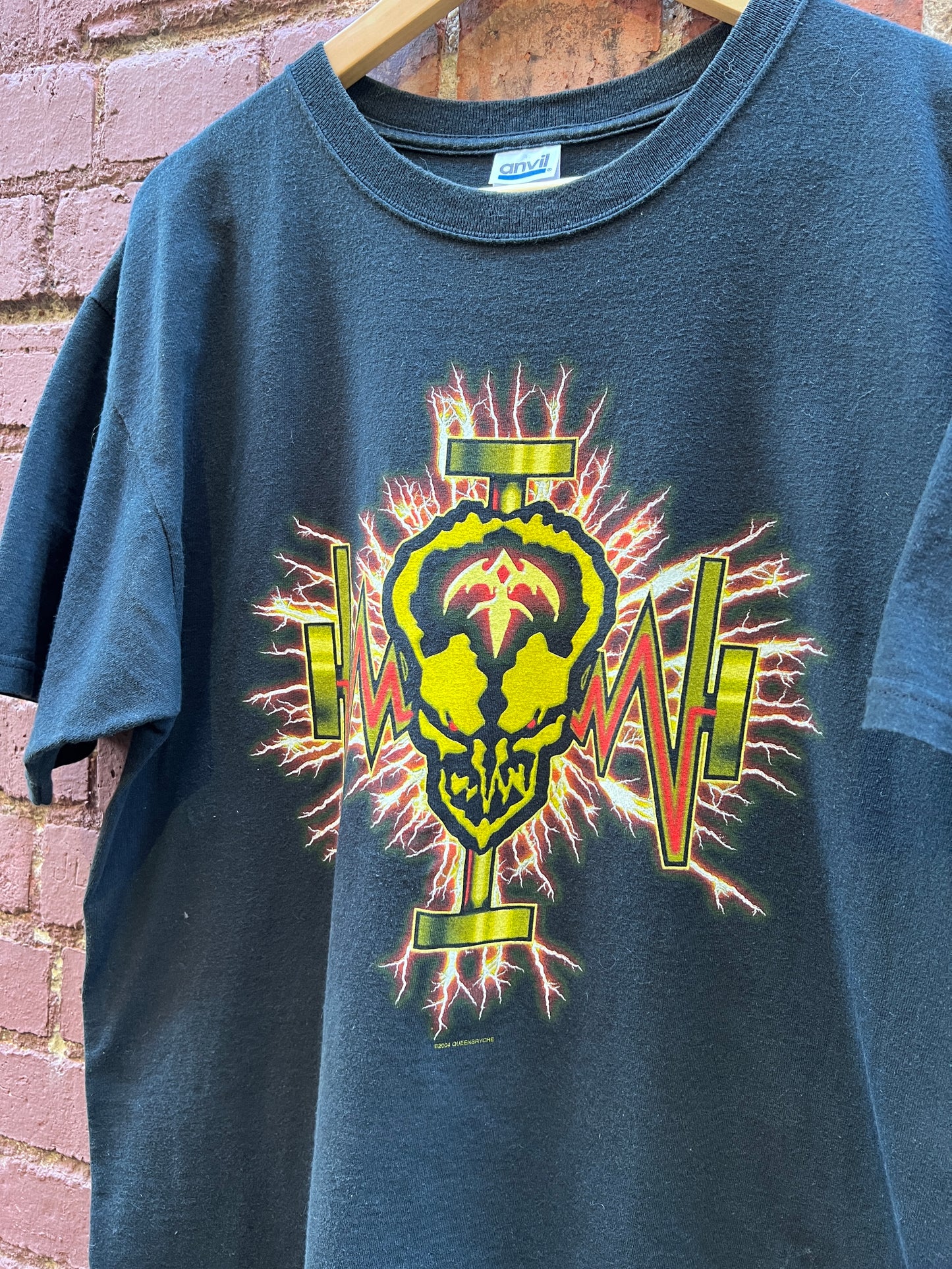 Queensrÿche 2004 Tour T-Shirt - size Large - “Operation Mindcrime”