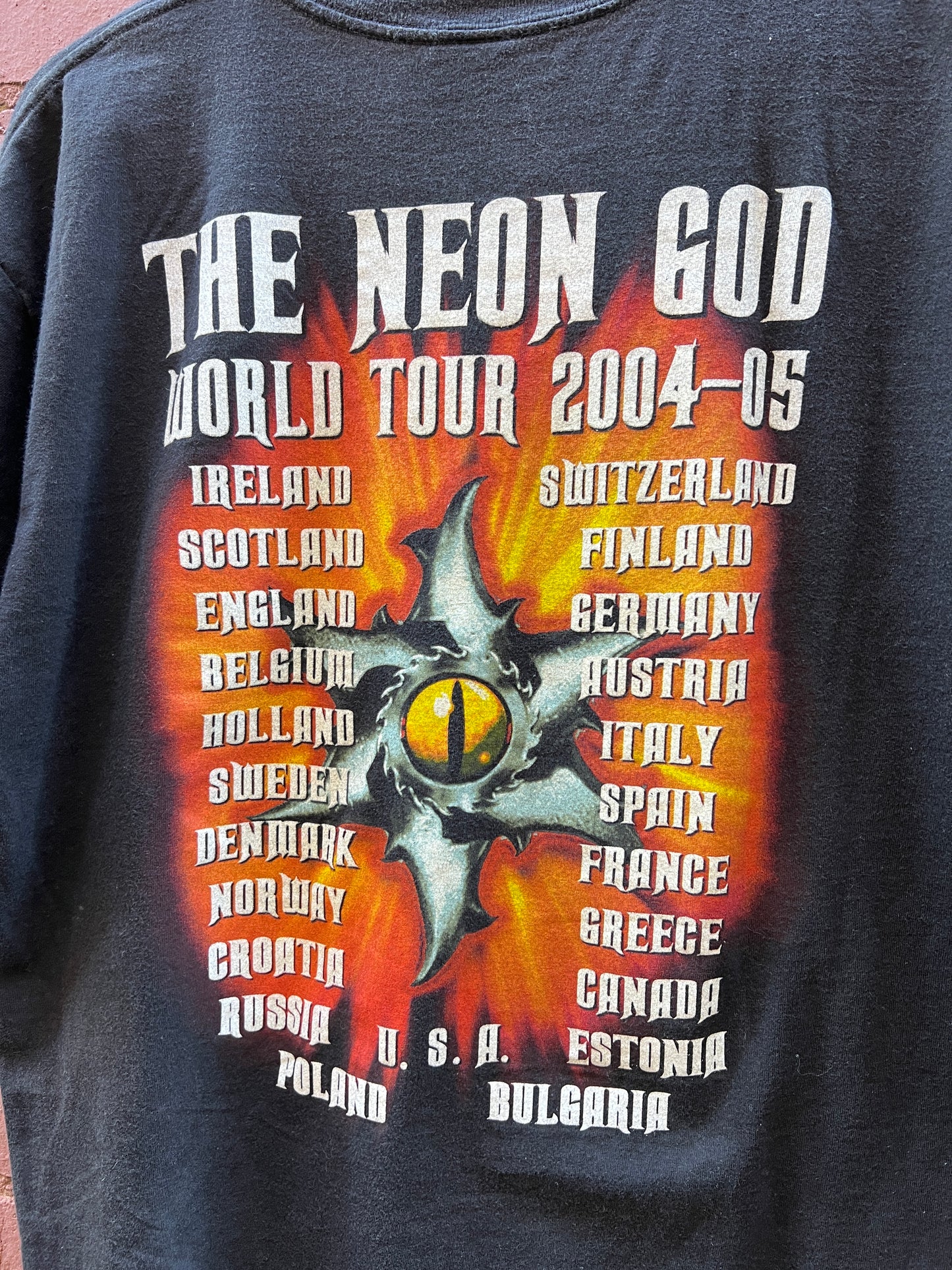 W.A.S.P. “Buzz saw Logo” Heavy Metal T-Shirt - Size Large - 2004-05 The Neon God Tour