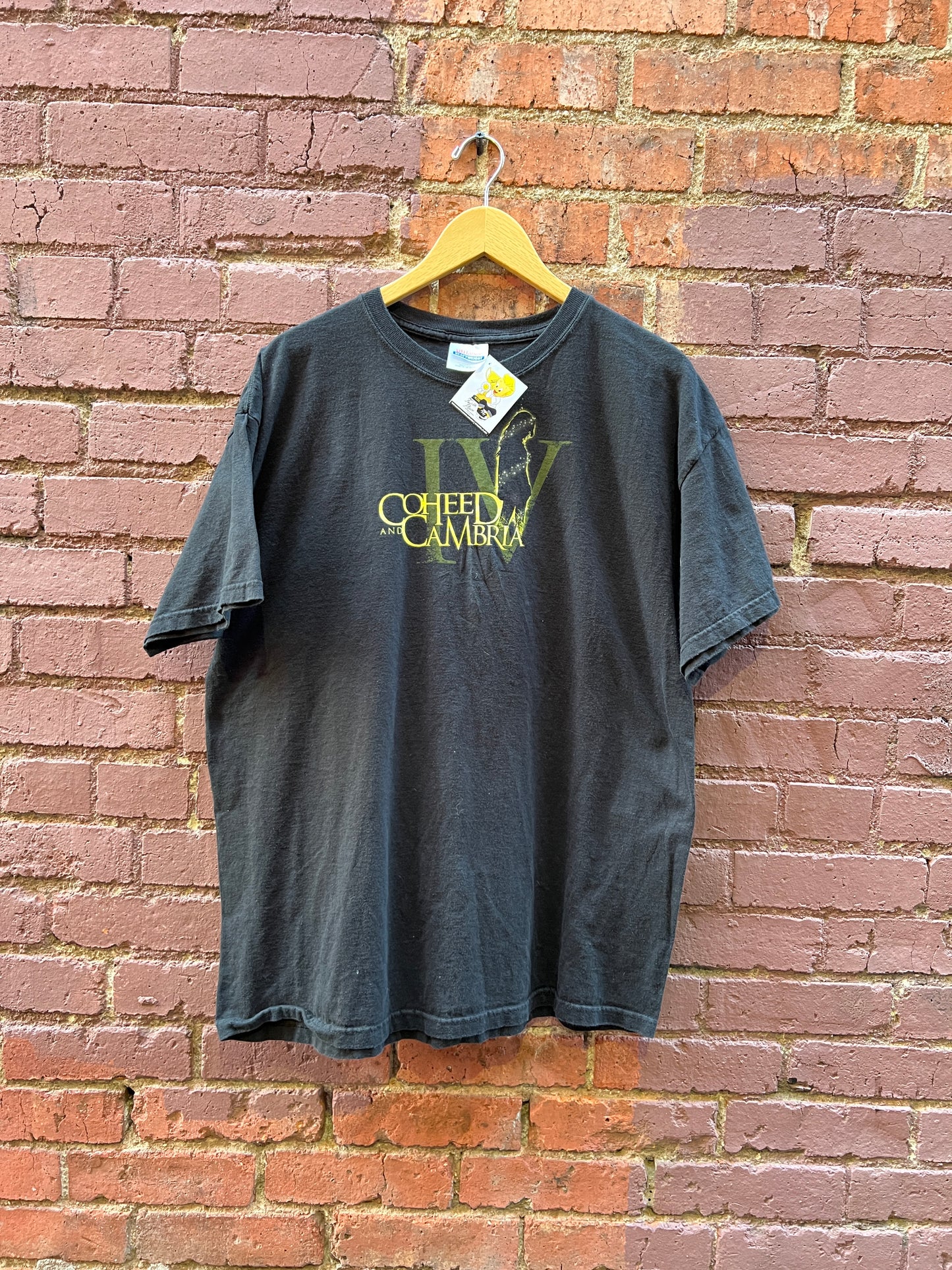 Coheed and Cambria T-Shirt - Sz XL - Y2K “IV girl silhouette” tee