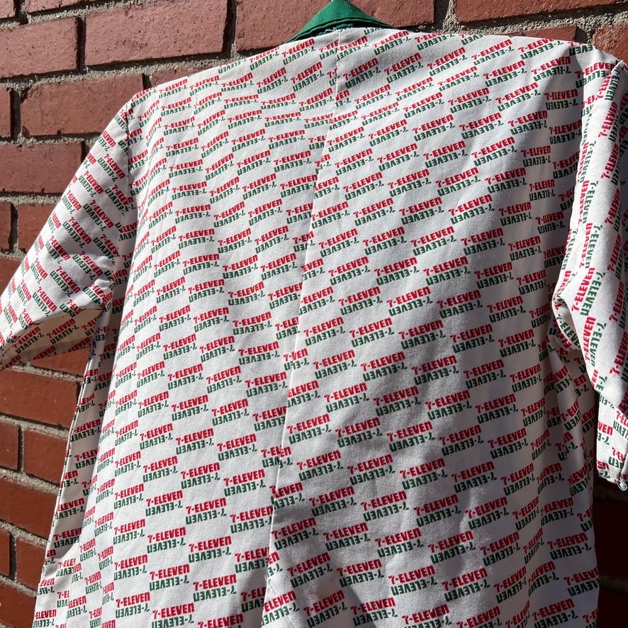 7-Eleven Employee Uniform Zip Up Shirt -Sz Small- Vtg 80s Gucci Style AOP