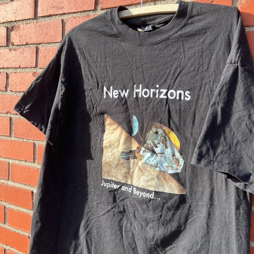 New Horizons NASA Satellite Space Probe T-shirt -Sz XL vtg y2k Space Exploration