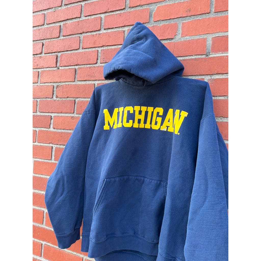 University of Michigan Wolverines Hoodie -Sz Medium- Vtg 90s Boxy Fit Sweater