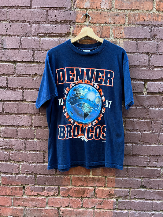 1997 Denver Broncos T-Shirt - Sz XL - NFL Super Bowl 33 champions tee
