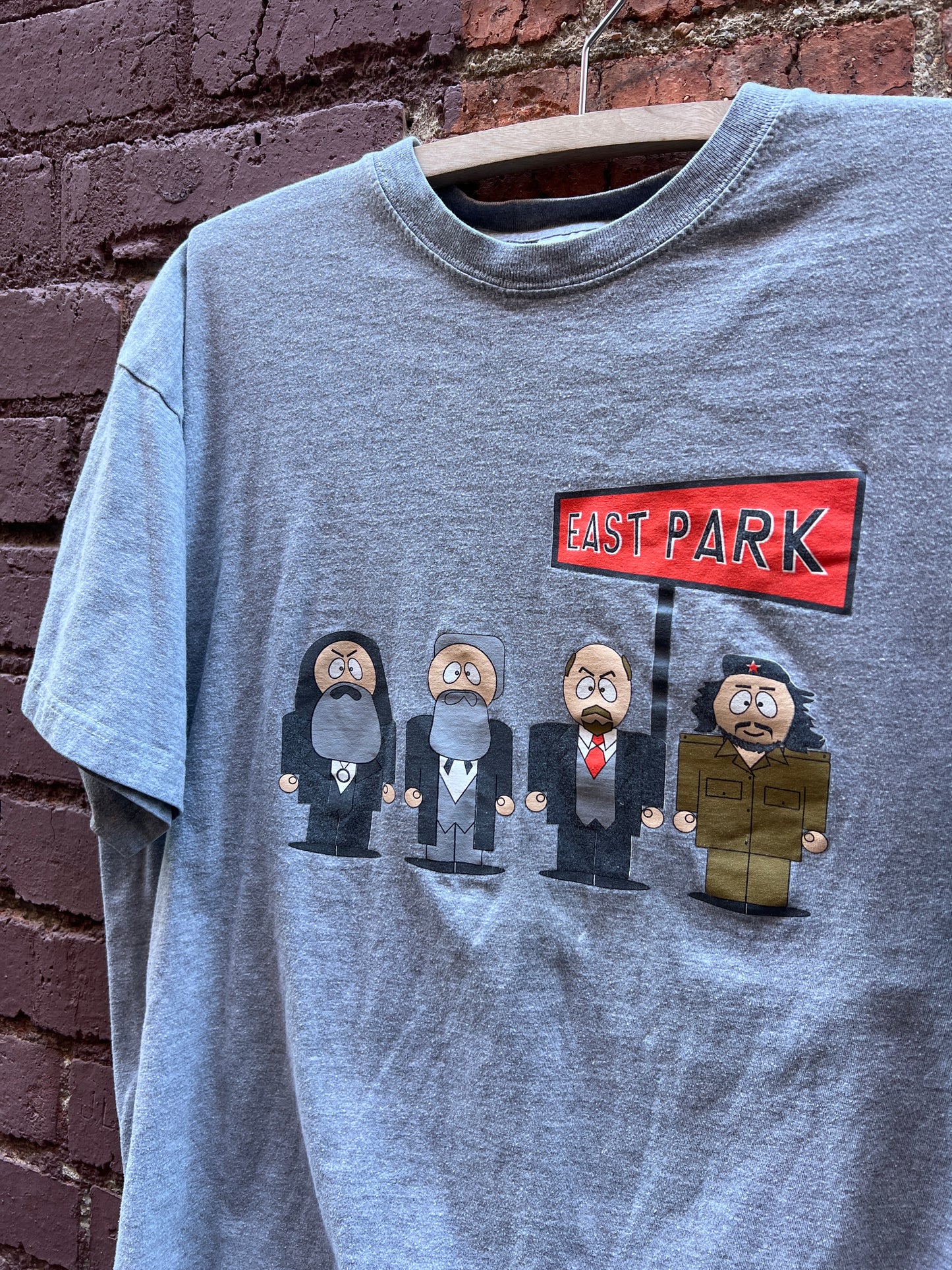 1990s South Park parody shirt - Sz Large - East Park Commie Leaders comedy shirt
