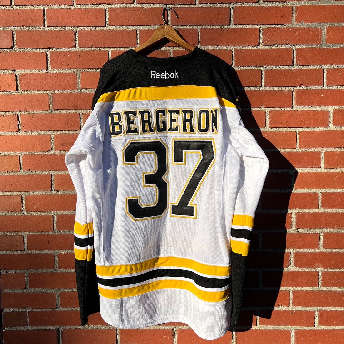 Boston Bruins #37 Patrice Bergeron Hockey Jersey | Sz XXL | NHL Reebok Brand