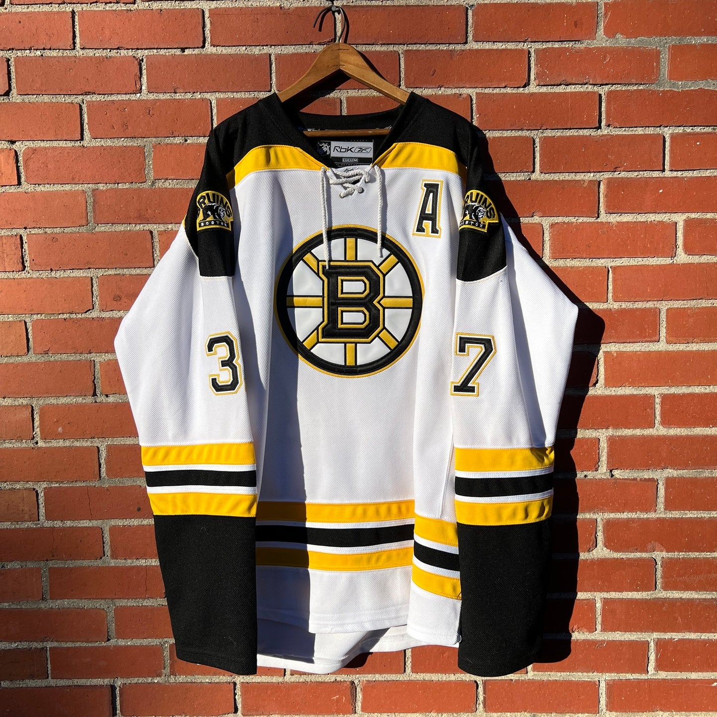 Boston Bruins #37 Patrice Bergeron Hockey Jersey | Sz XXL | NHL Reebok Brand