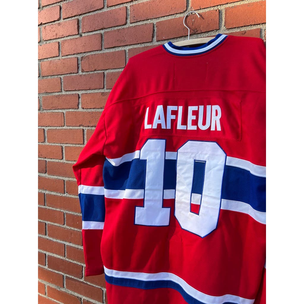 Montreal Canadiens NHL Jersey #10 Guy Lafleur - Sz XL - CCM Vintage Sweater